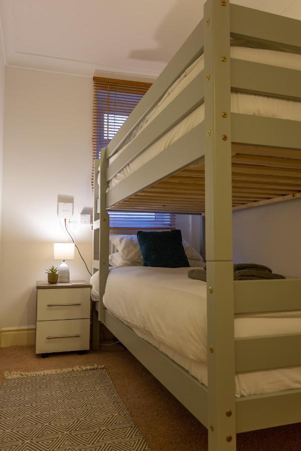 Kings Apartment Chester Buitenkant foto